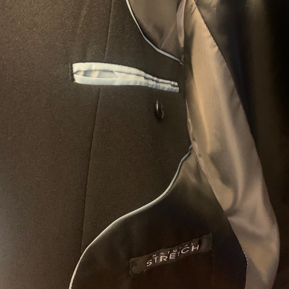 Black suit jacket, R42/w36 - Picture 2 of 7